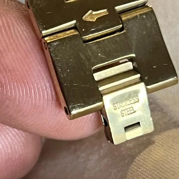 Kenneth Cole Reaction Gold-tone KC2407-U54-06 Stainless Steel & Leather Watch - Picture 7 of 8